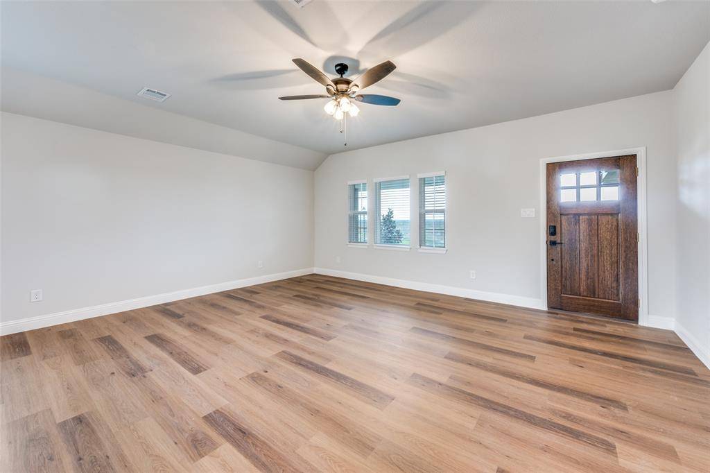 313 Sam Drive, Hillsboro, TX 76645