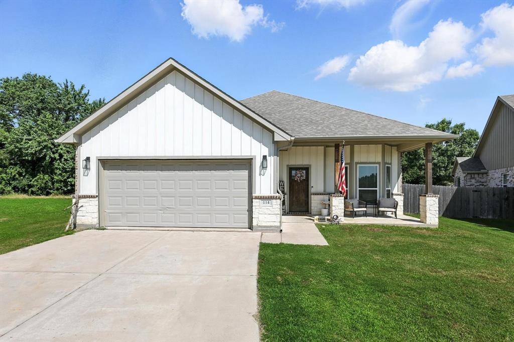 114 Byrom Court, Whitesboro, TX 76273