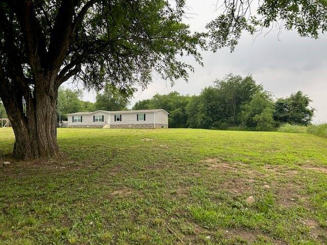 271 County Road 3604, Saltillo, TX 75478