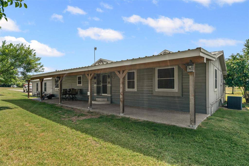 1465 County Road 3690 Road, Paradise, TX 76073