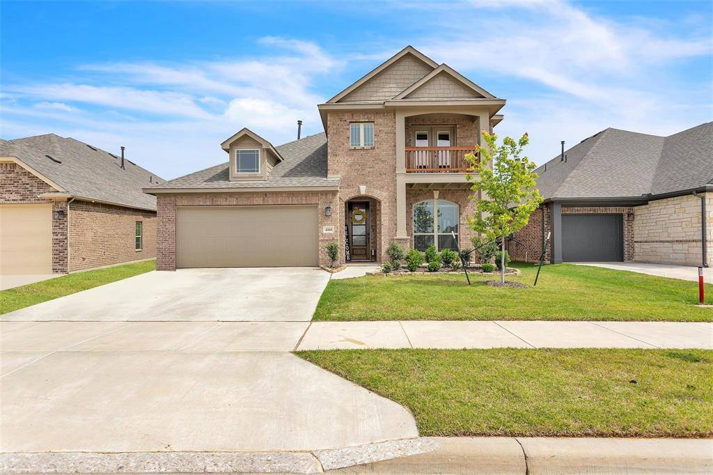 4444 Blue Mist Drive, Fort Worth, TX 76036