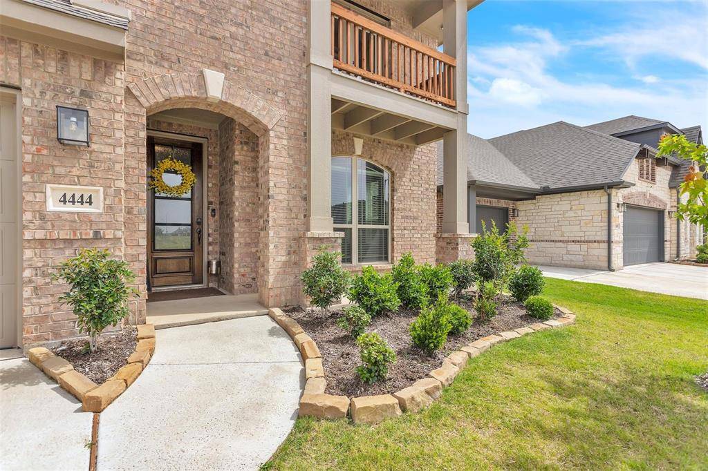4444 Blue Mist Drive, Fort Worth, TX 76036