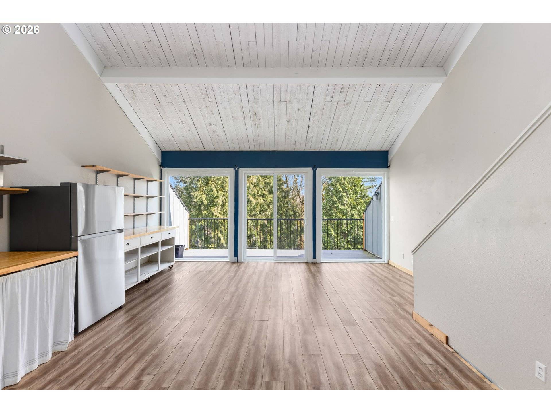 4 TOUCHSTONE #150, Lake Oswego, OR 97035