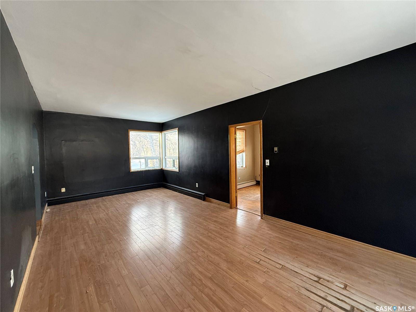 304 3rd AVENUE SW, Eston, SK S0L 1A0