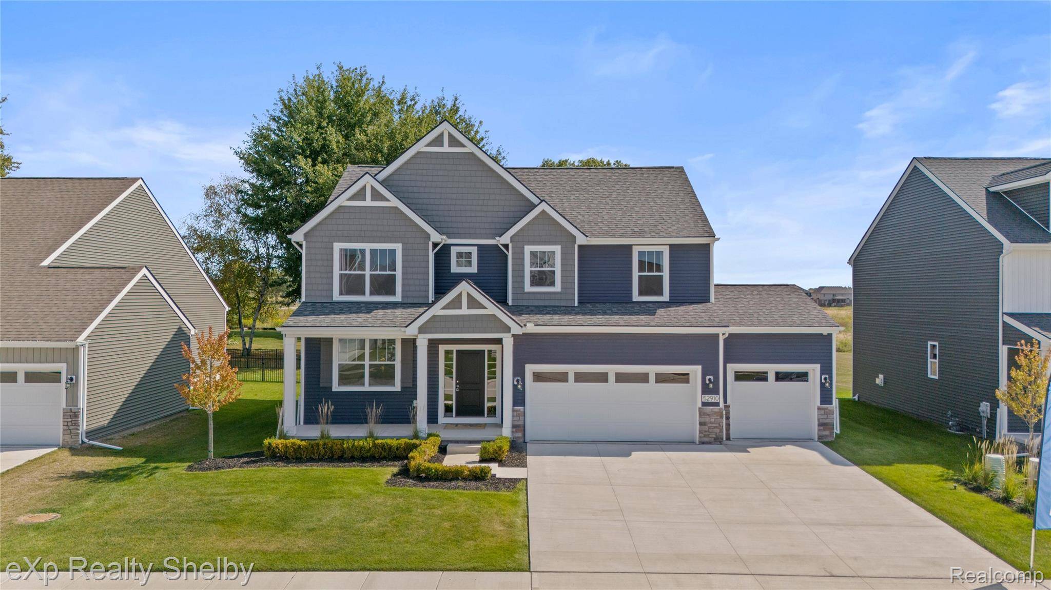 52137 Wellington Valley DR, Macomb Township, MI 48042