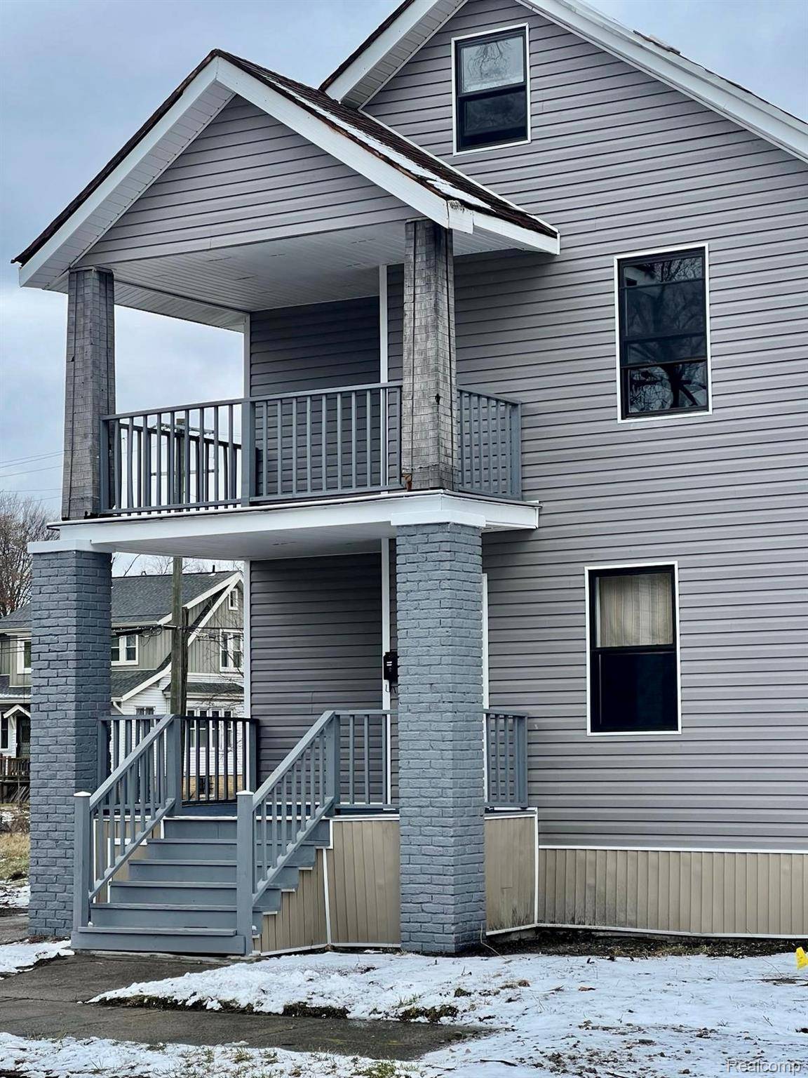 13500 Fenelon ST, Detroit, MI 48212