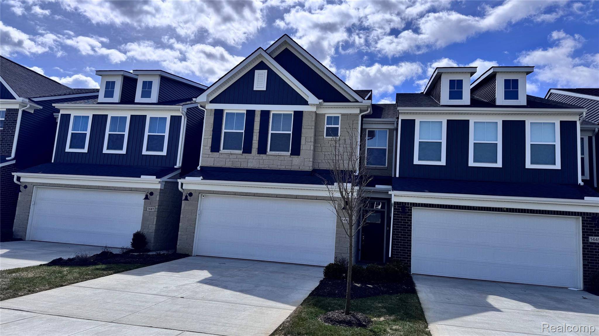1445 SUPERIOR DR, Milfordchartertownship_oakland, MI 48381