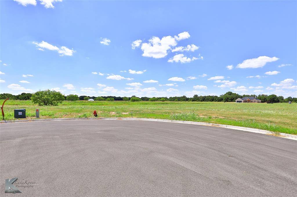 1004 Kingwood Avenue, Clyde, TX 79510