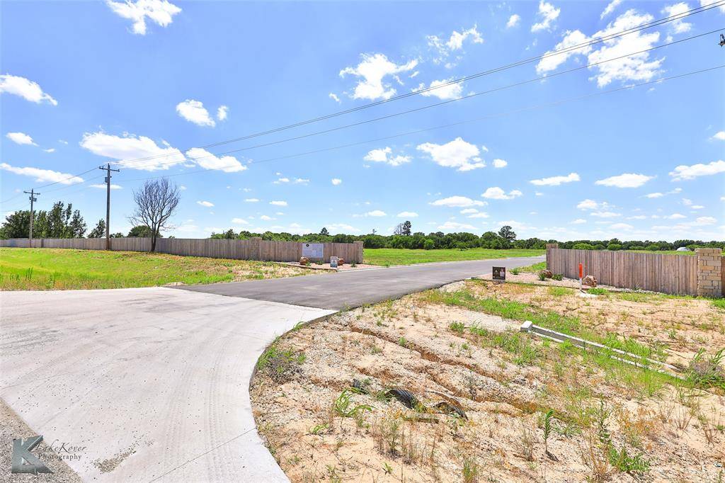 1004 Southwind Circle, Clyde, TX 79510