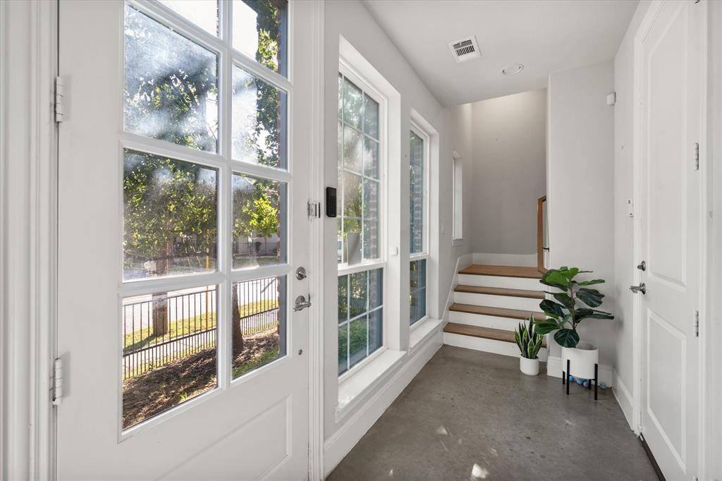 1900 Caddo Street #4, Dallas, TX 75204