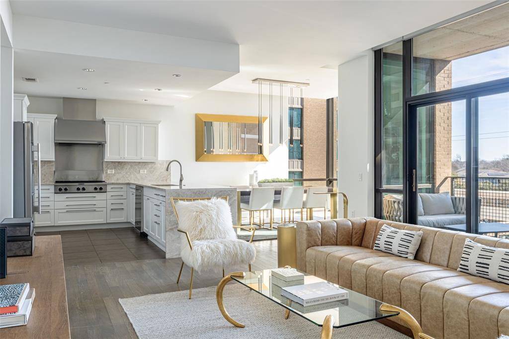5656 N Central Expressway #400, Dallas, TX 75206