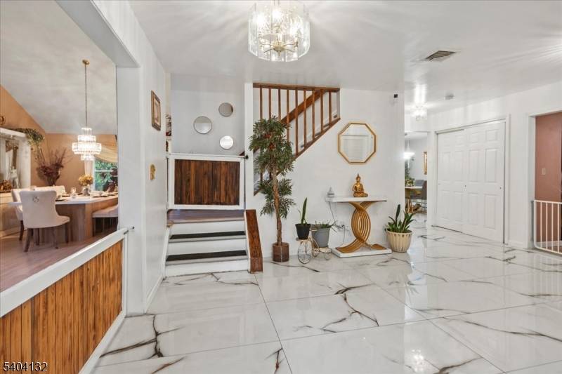 22 Cherbourg Dr, West Milford Twp., NJ 07480