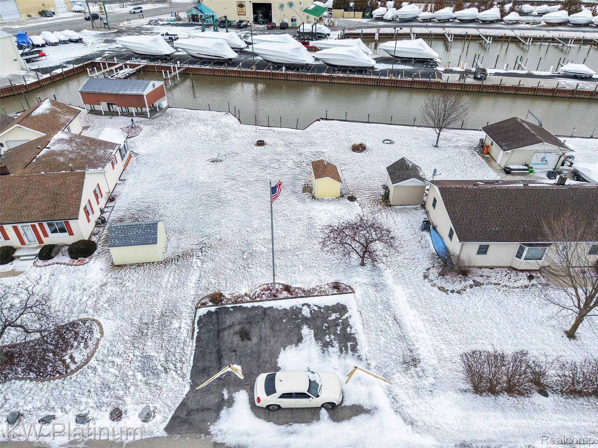 7825 Alexandria DR, Ira Township, MI 48023