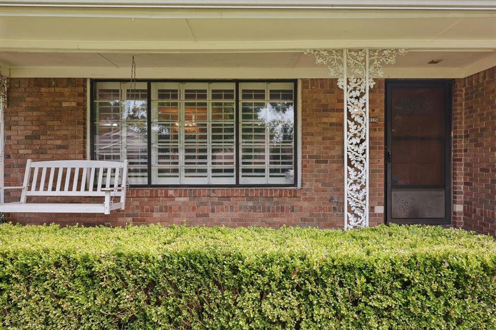 2915 Touraine Drive, Dallas, TX 75211