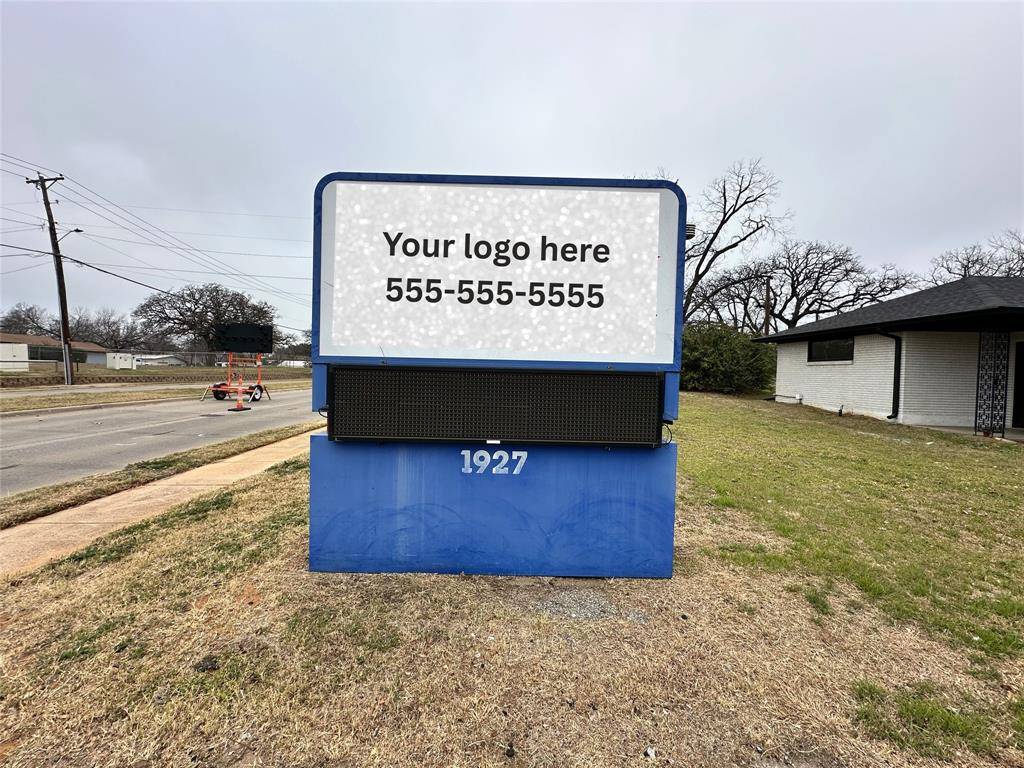 1927 W Arkansas Lane, Pantego, TX 76013