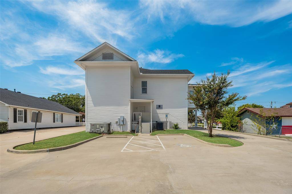 908 Goliad Street, Rockwall, TX 75087