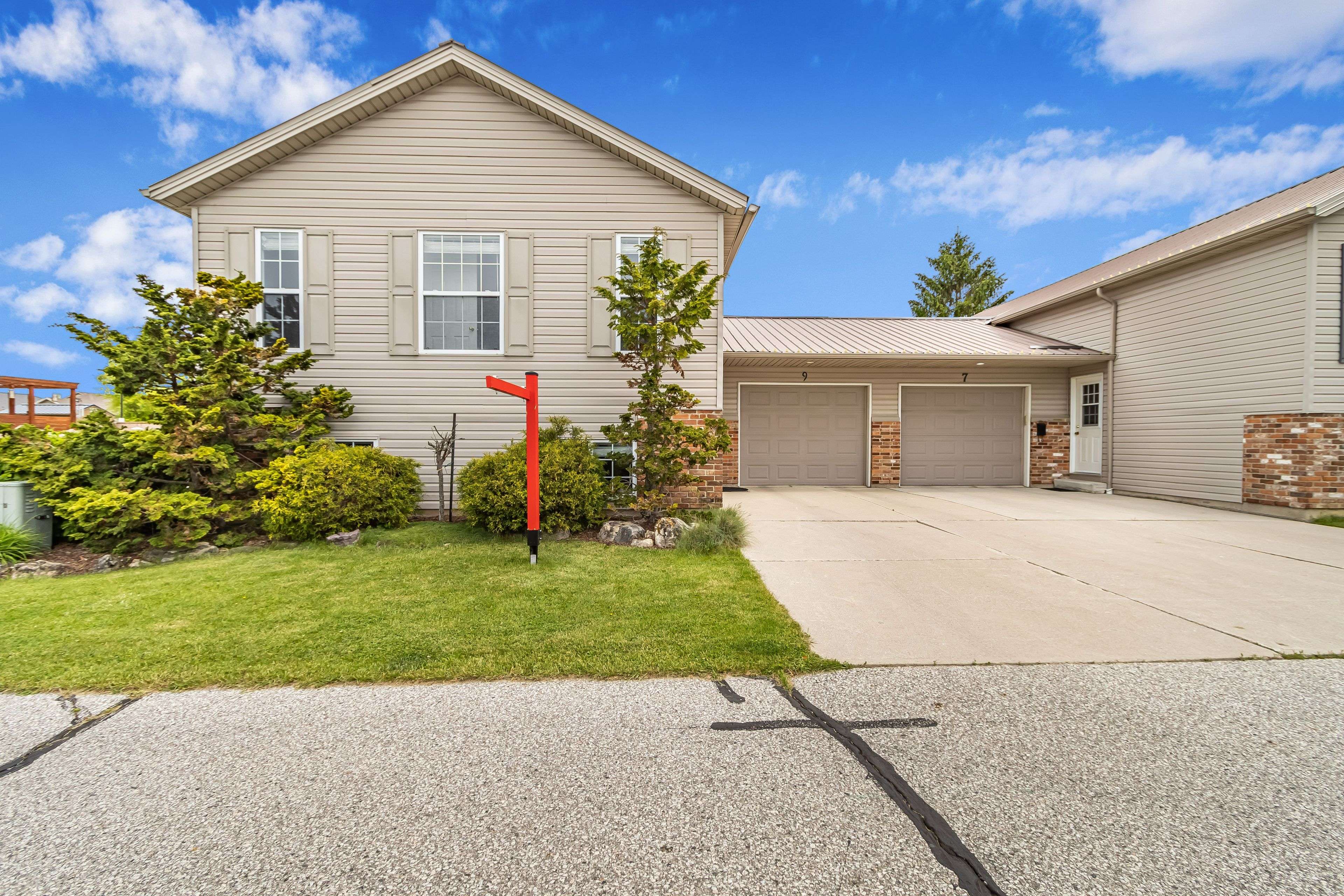 9 Discovery CT, Chatham-kent, ON N7L 0A3