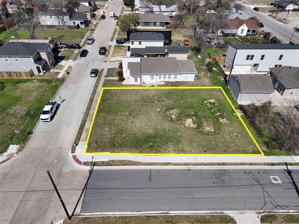 853 E Myrtle Street, Fort Worth, TX 76104