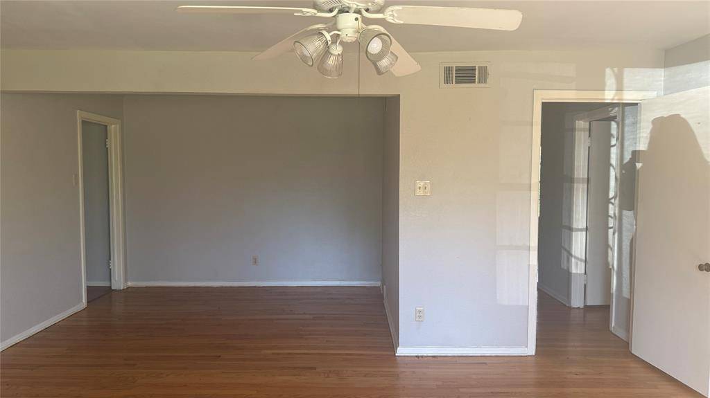 7433 Vallejo Drive, Dallas, TX 75227