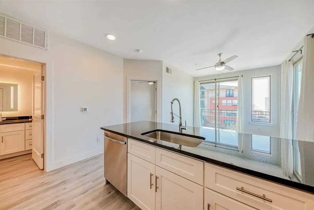 1200 E 15th Street #108, Plano, TX 75074