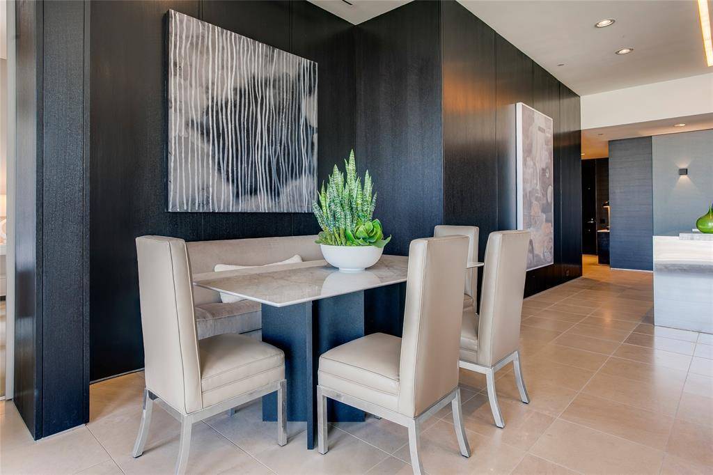 1717 Arts Plaza #1910, Dallas, TX 75201