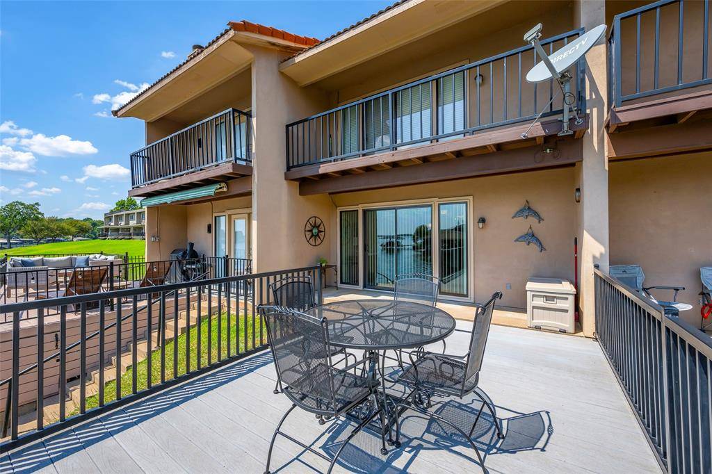 5515 Club Cove Court, De Cordova, TX 76049