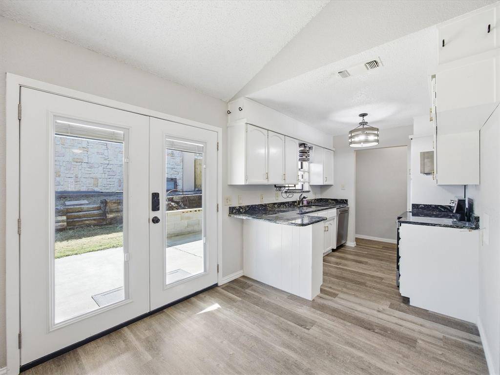 118 Black Forest Drive, Weatherford, TX 76086