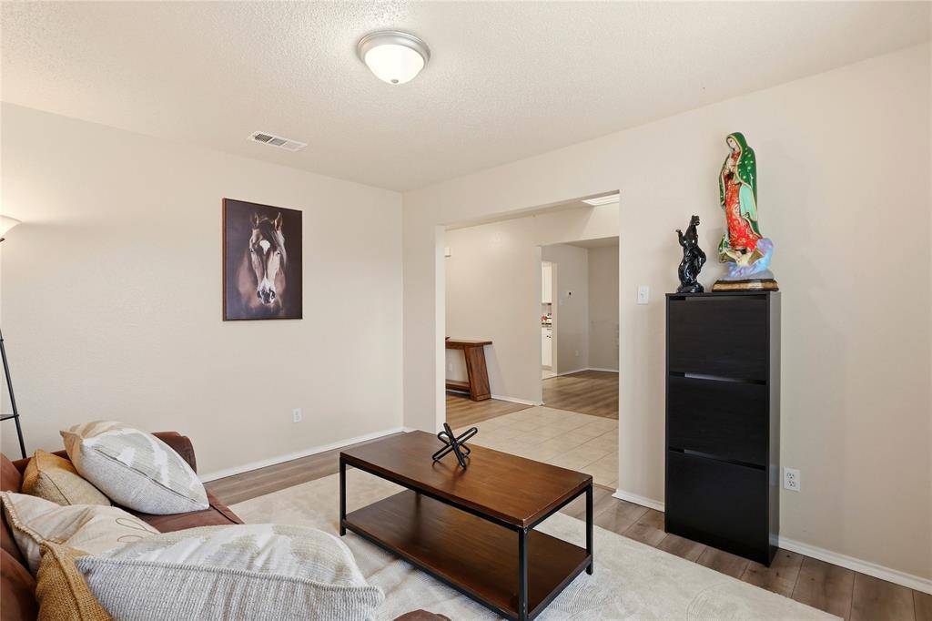 201 Jacob Drive, Glenn Heights, TX 75154