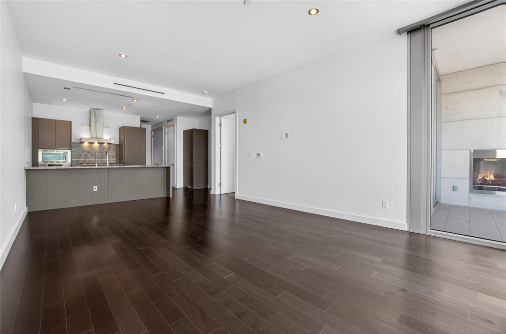 2900 Mckinnon Street #403, Dallas, TX 75201