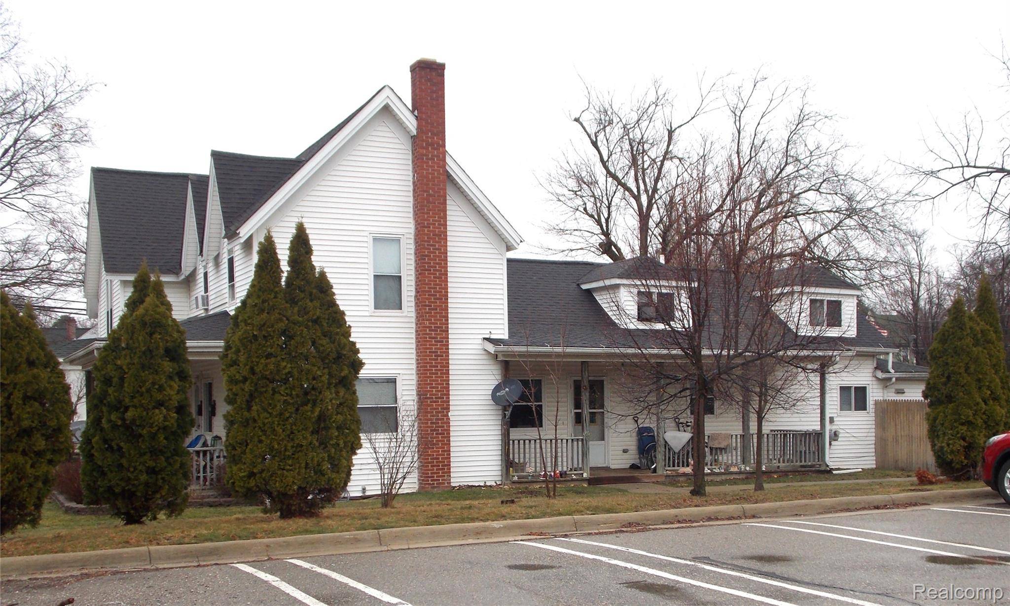 170 Bancroft ST, Imlay City, MI 48444