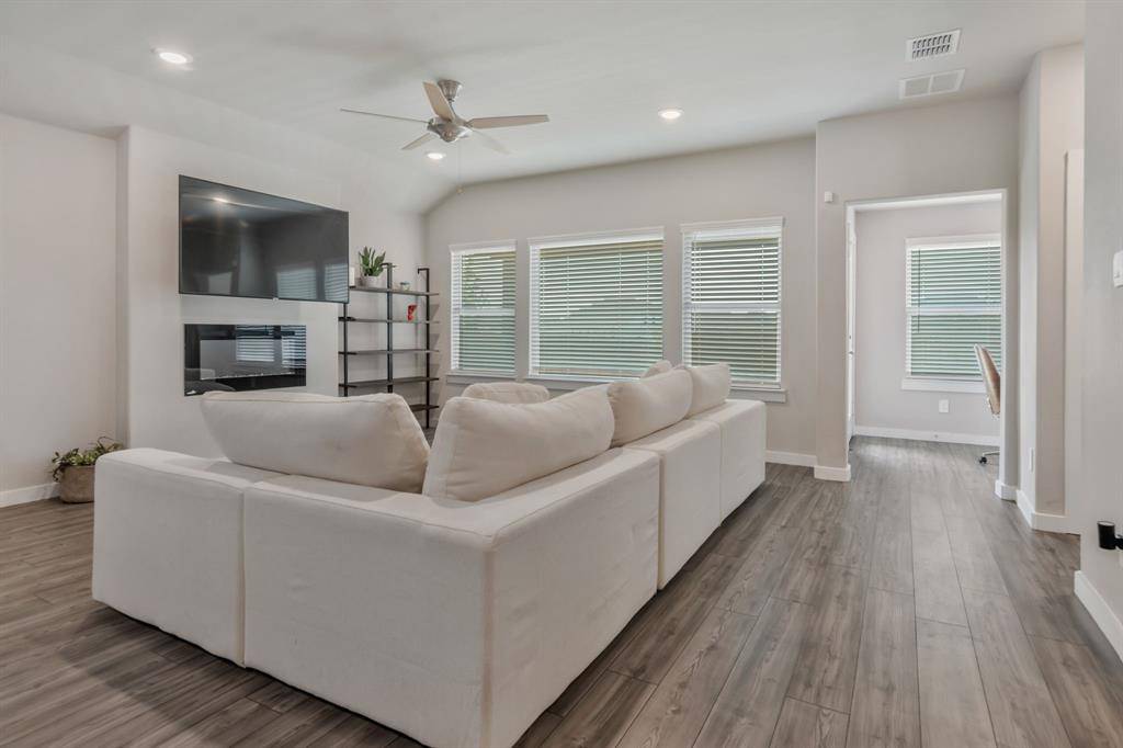 10553 Takala Drive, Fort Worth, TX 76179