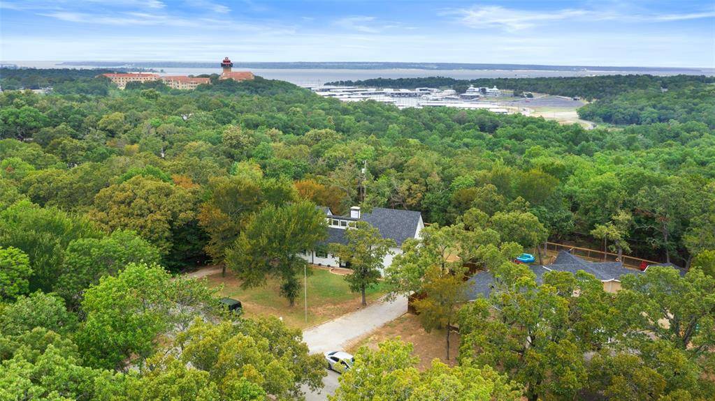 271 Lakewood Lane, Pottsboro, TX 75076