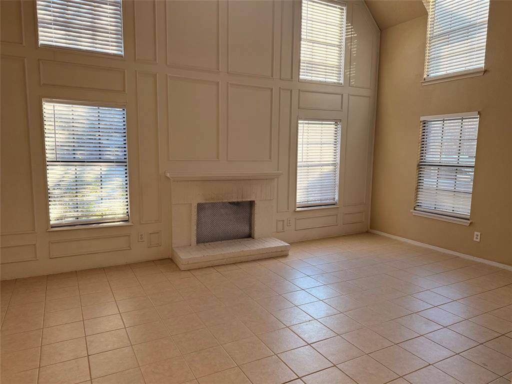 500 Button Willow Court, Irving, TX 75063