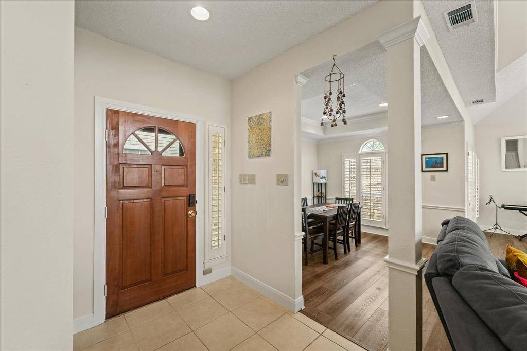 9420 Blue Jay Way, Irving, TX 75063