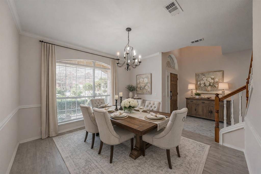 5786 Walnut Creek Drive, Fort Worth, TX 76137