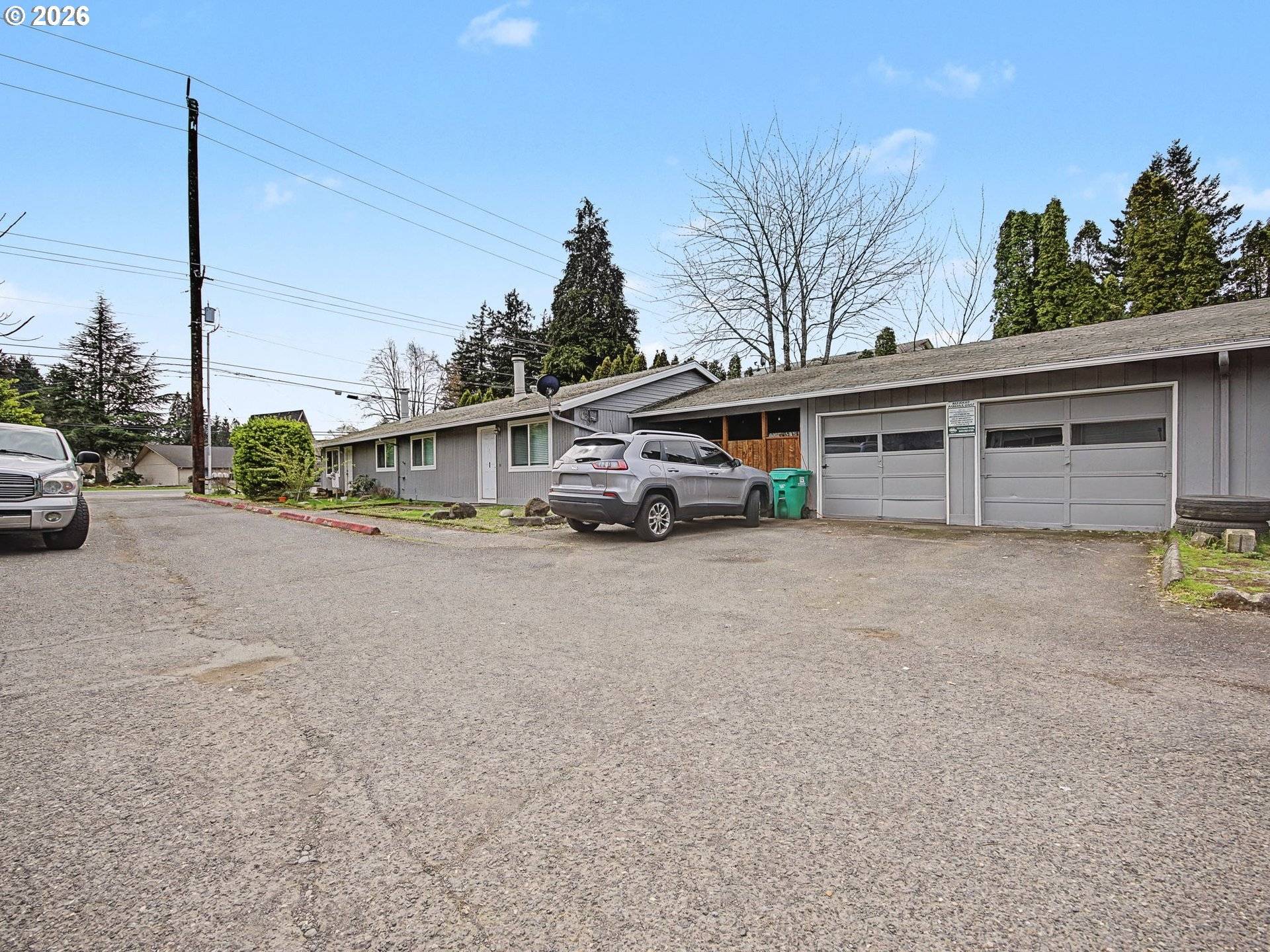 18635 SE Division ST, Gresham, OR 97030