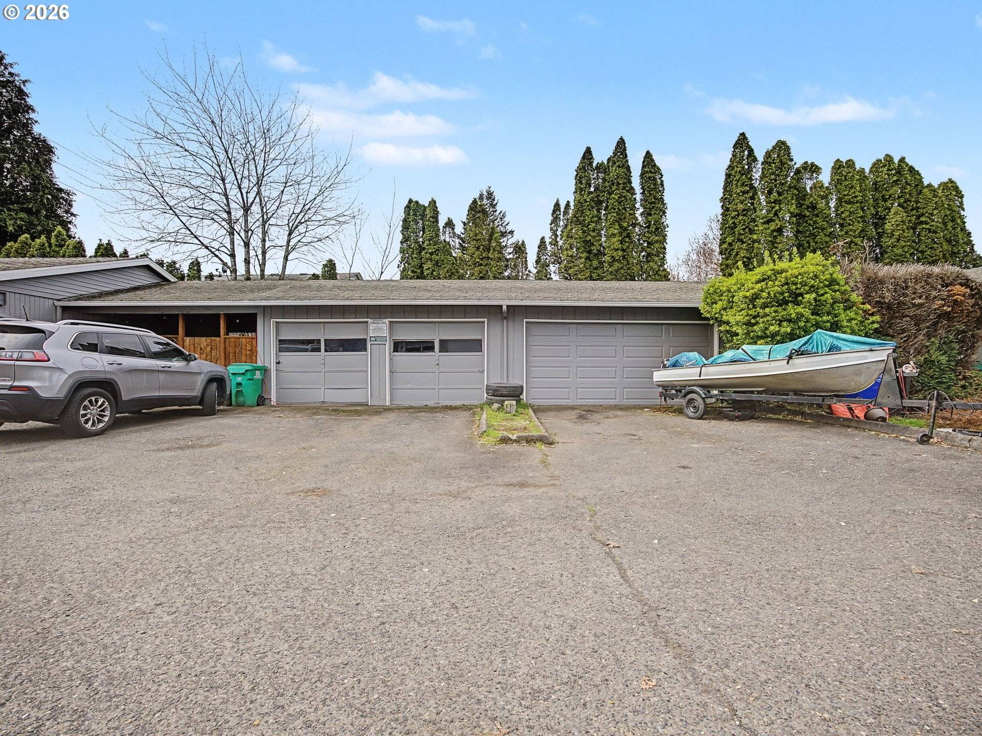 18635 SE Division ST, Gresham, OR 97030