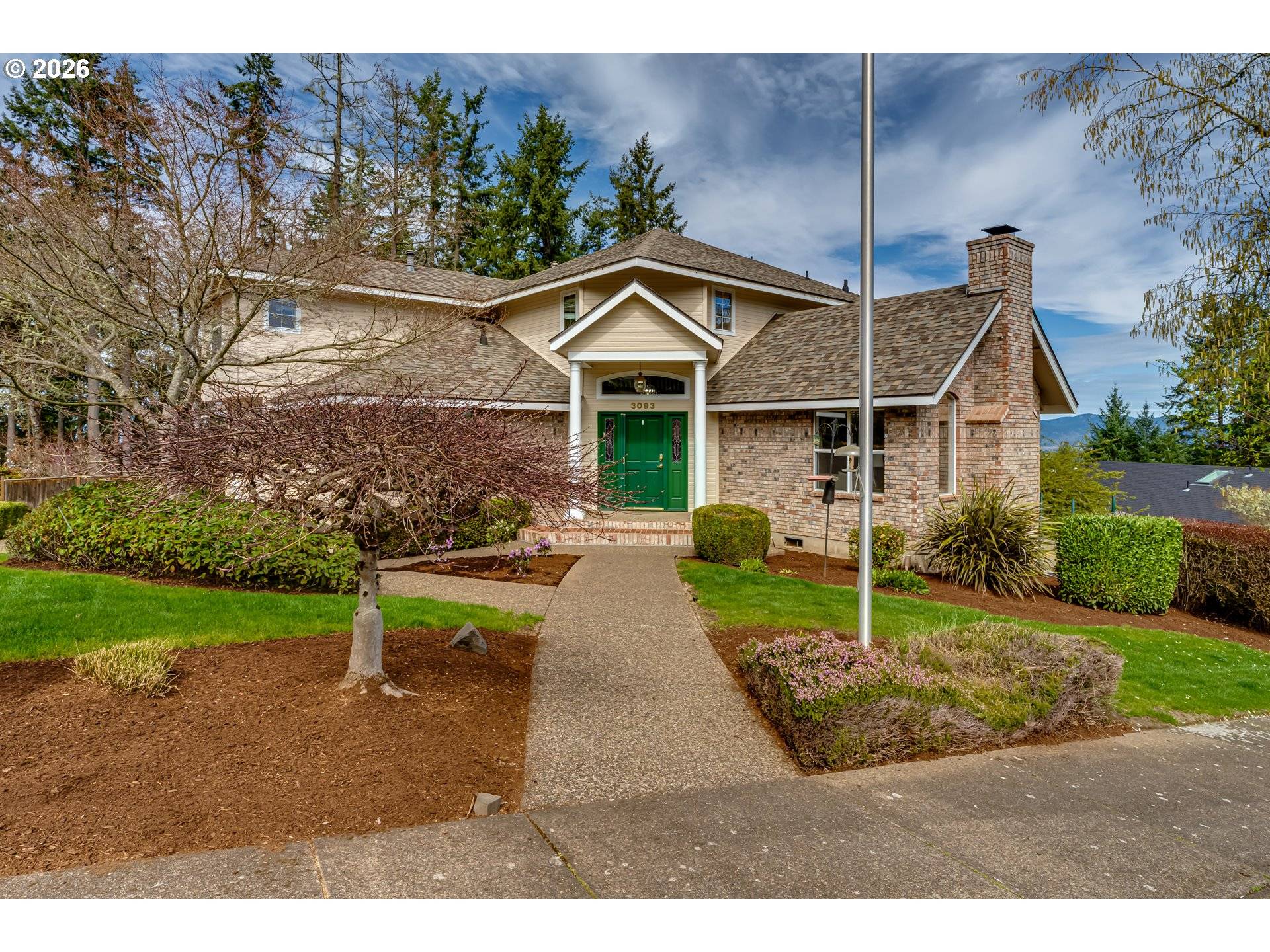 3093 SOLOMAN LOOP, Eugene, OR 97405