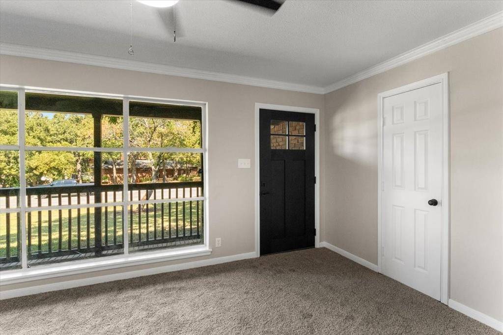 6000 Monterrey Drive, Fort Worth, TX 76112