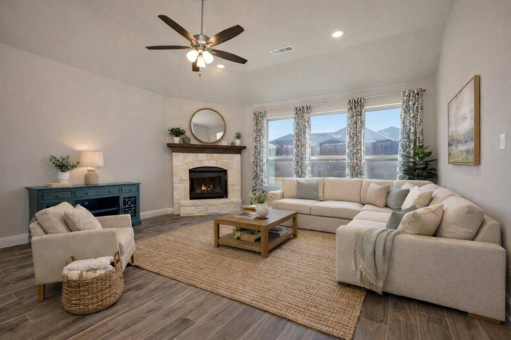 9820 Surveyor Road, Little Elm, TX 75068