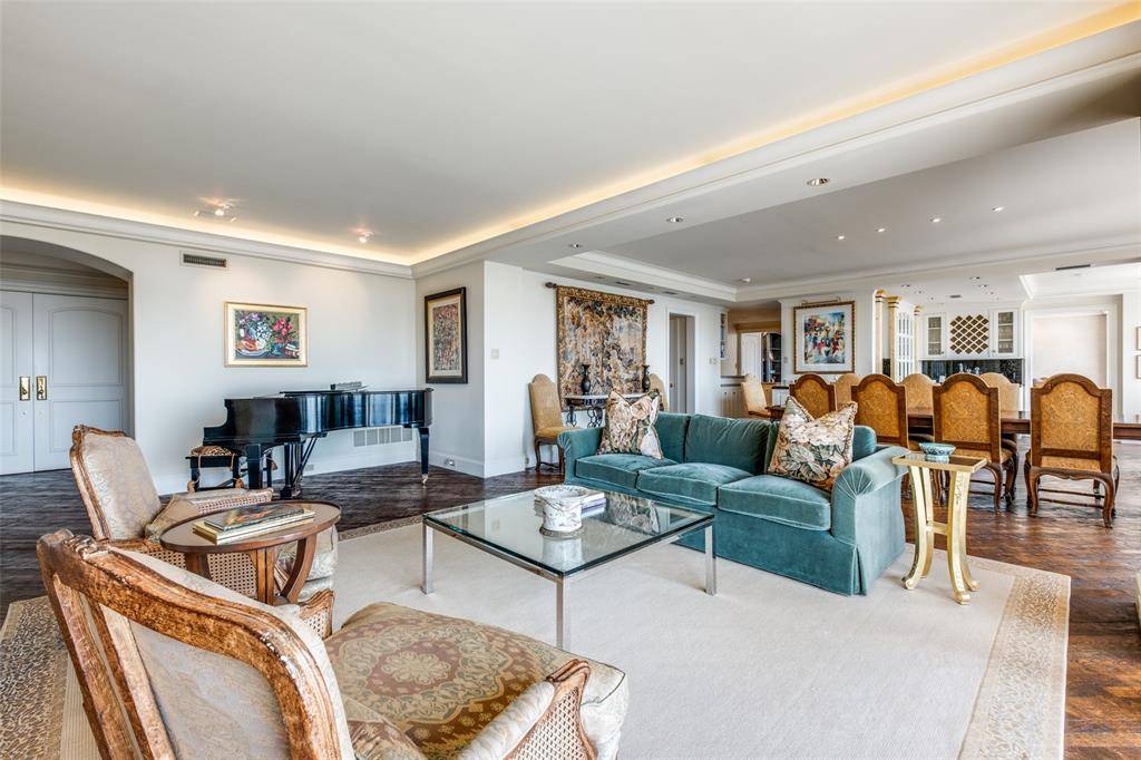 5200 Keller Springs Road #1424 & 1426, Dallas, TX 75248