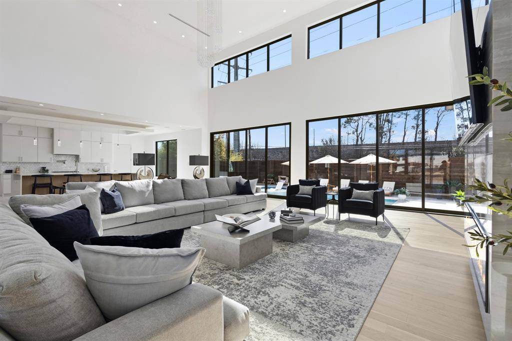 11907 Quincy Lane, Dallas, TX 75230