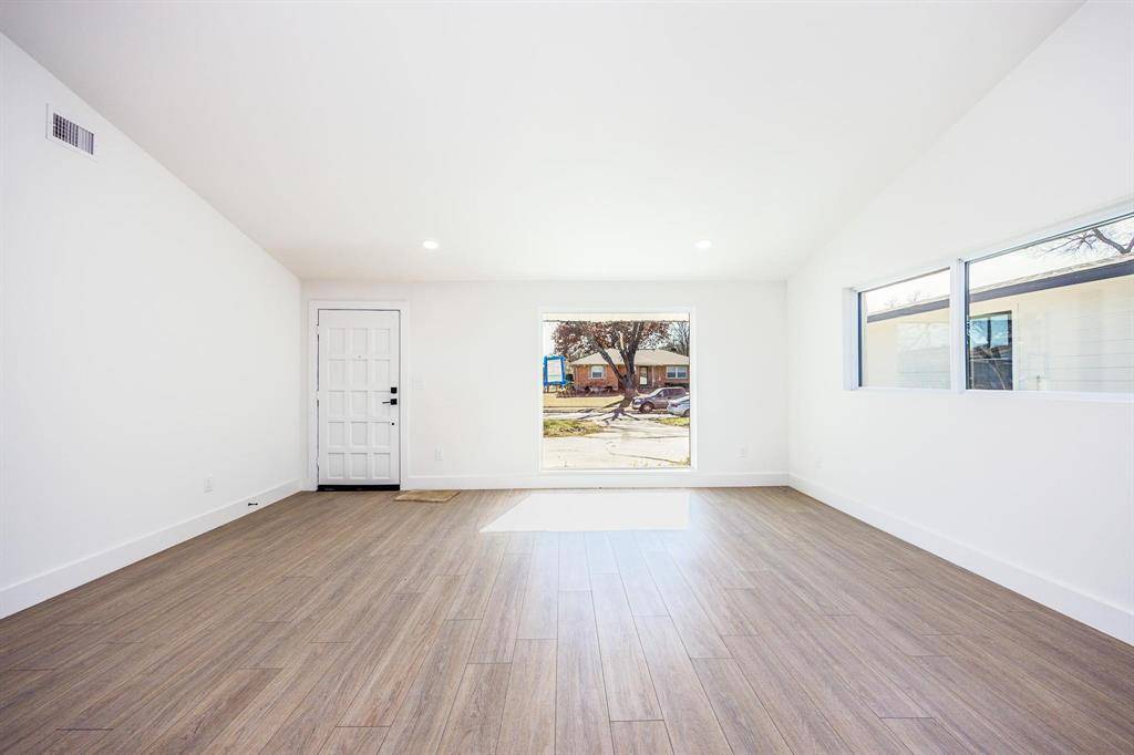 3061 Dothan Lane, Dallas, TX 75229