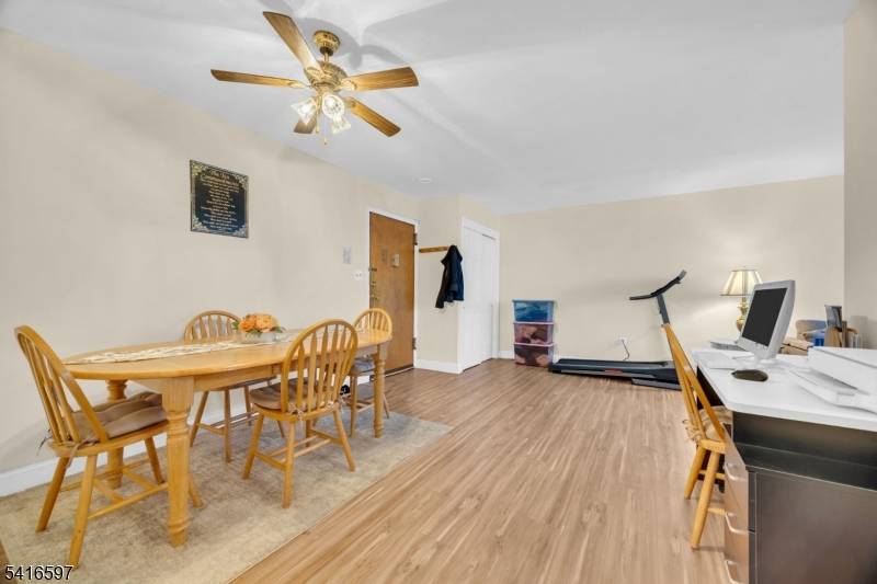 100 Luttgen Pl #A2, Linden City, NJ 07036
