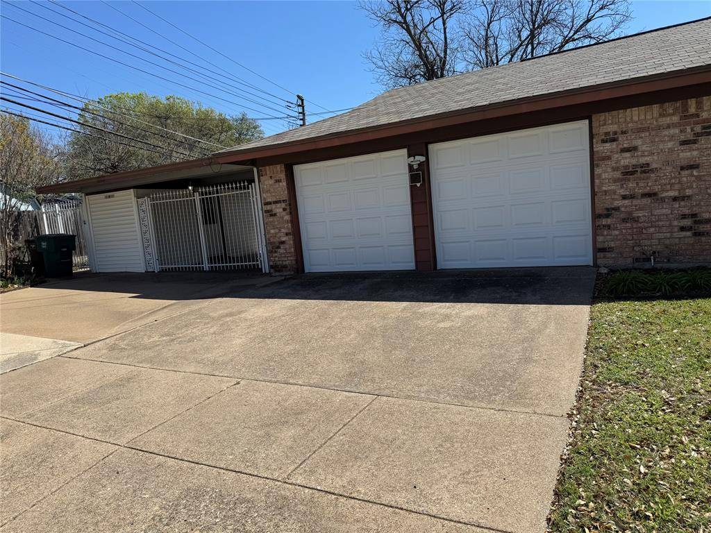 6025 Wrigley Way, Fort Worth, TX 76133