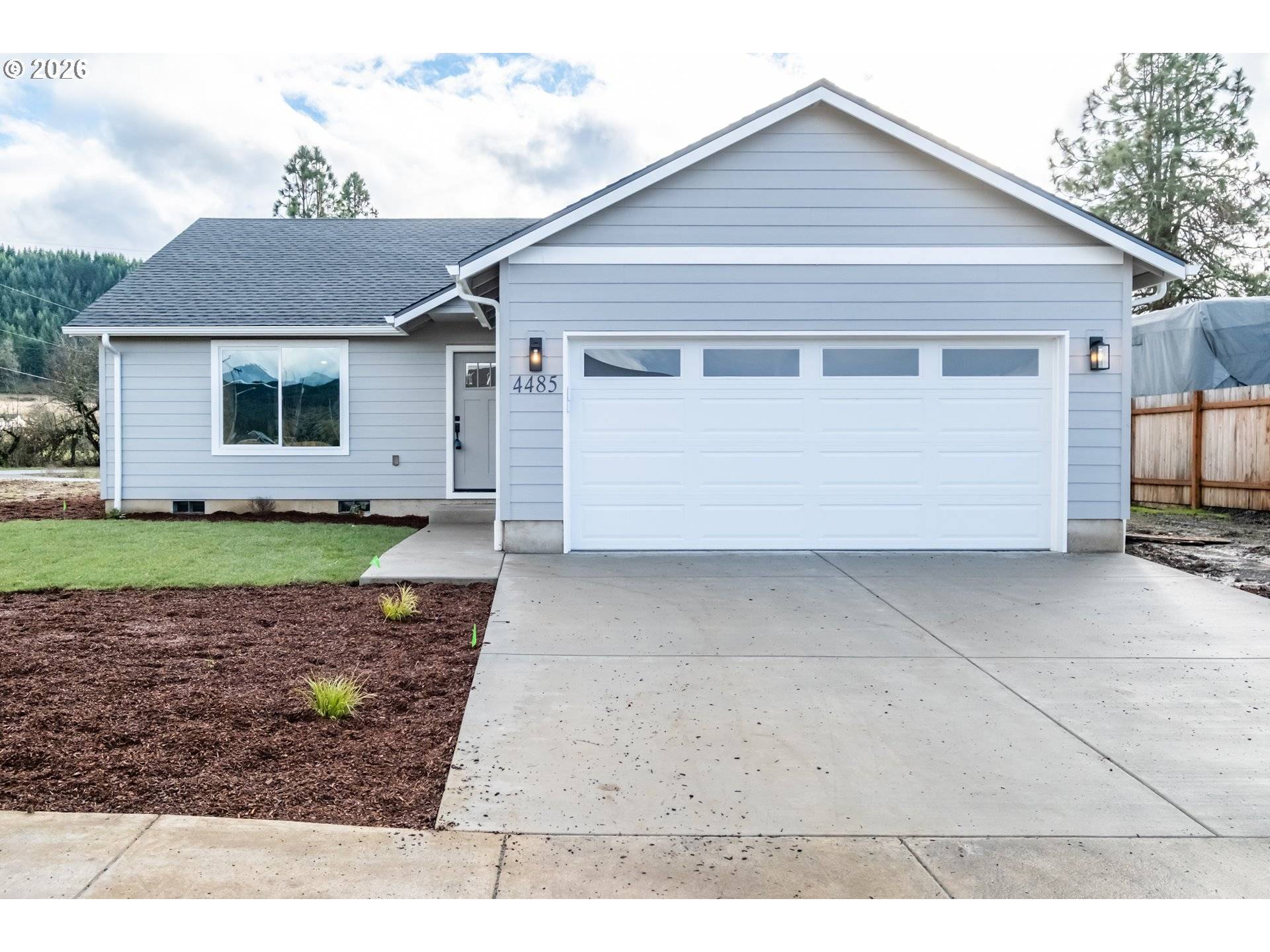 4410 KNOTTY PINE CT, Sweet Home, OR 97386