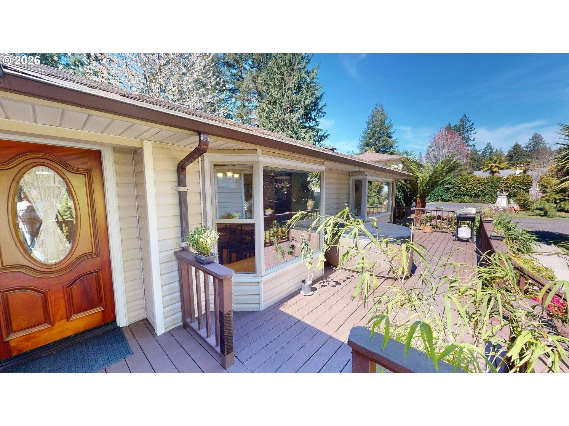 925 7TH ST, Brookings, OR 97415