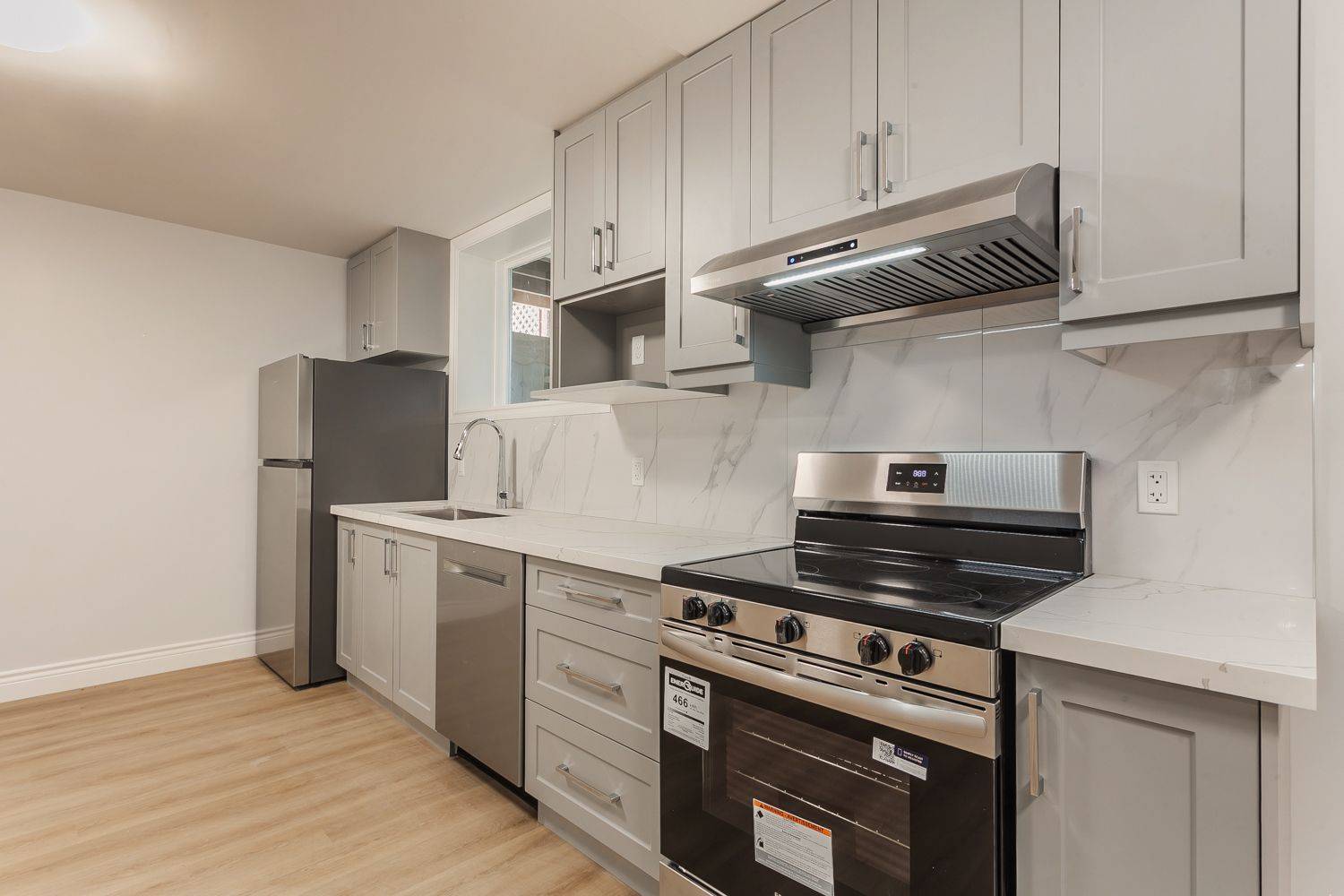 459 Palmerston BLVD #Lower, Toronto C01, ON M6G 2N9