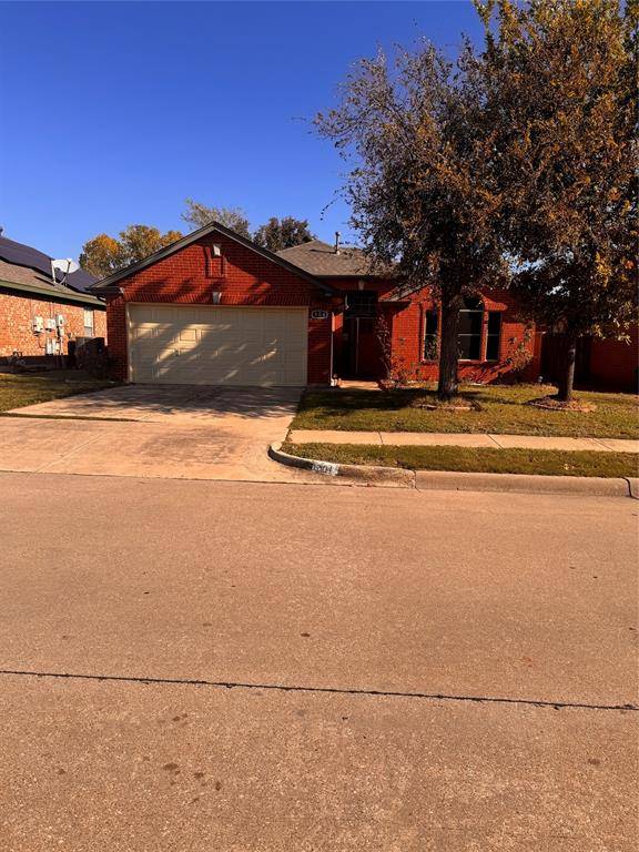 804 Stafford Station Drive, Saginaw, TX 76131
