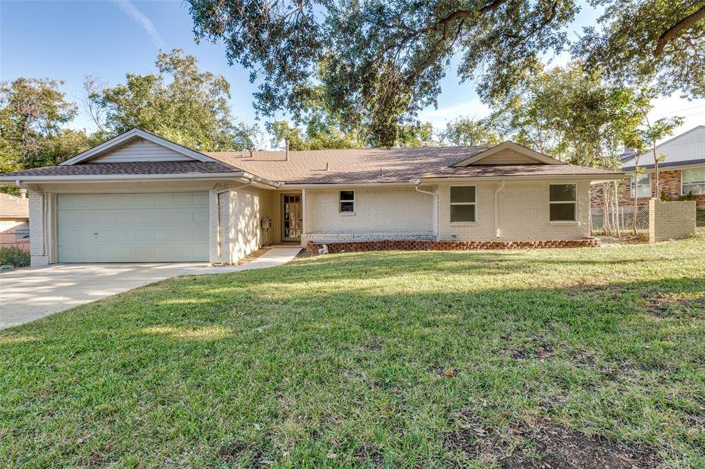 704 Turner Boulevard, Grand Prairie, TX 75050